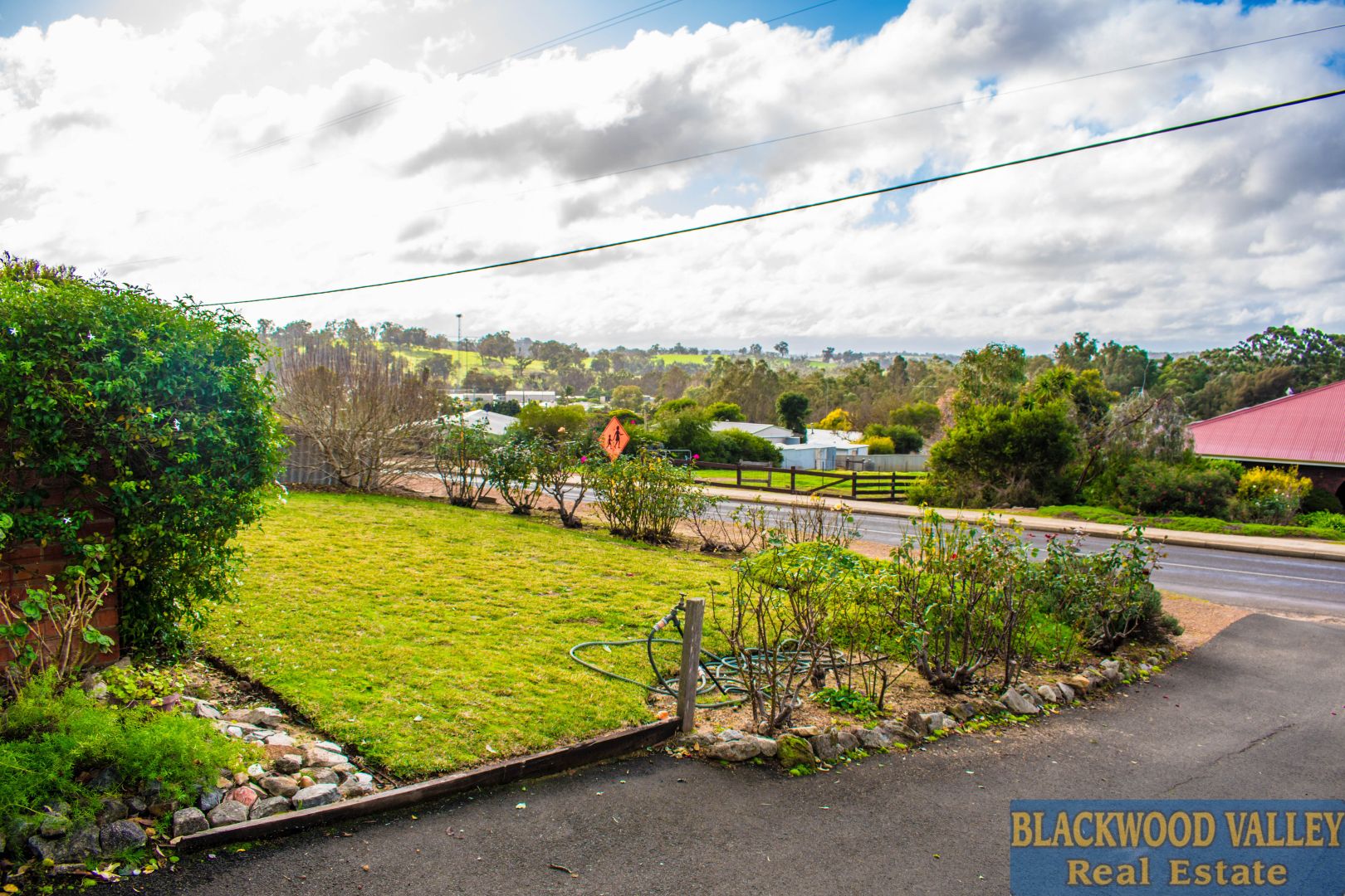 29 Bridge Street, Boyup Brook WA 6244, Image 2