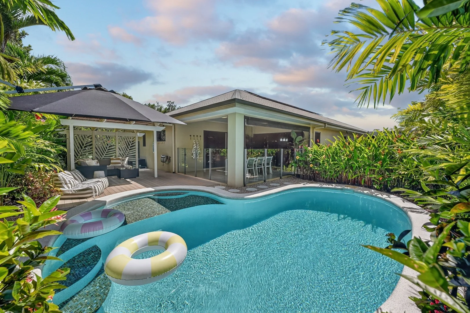 16 Biscayne Street, Burdell QLD 4818