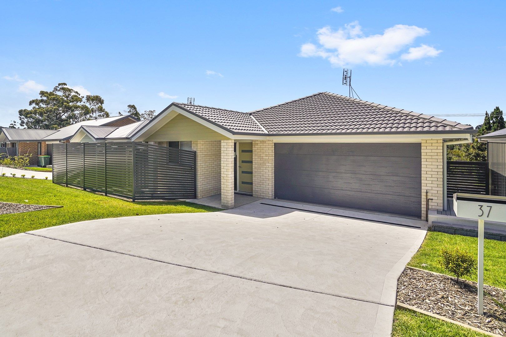 37 Assisi Circuit, Mount Hutton NSW 2290, Image 0