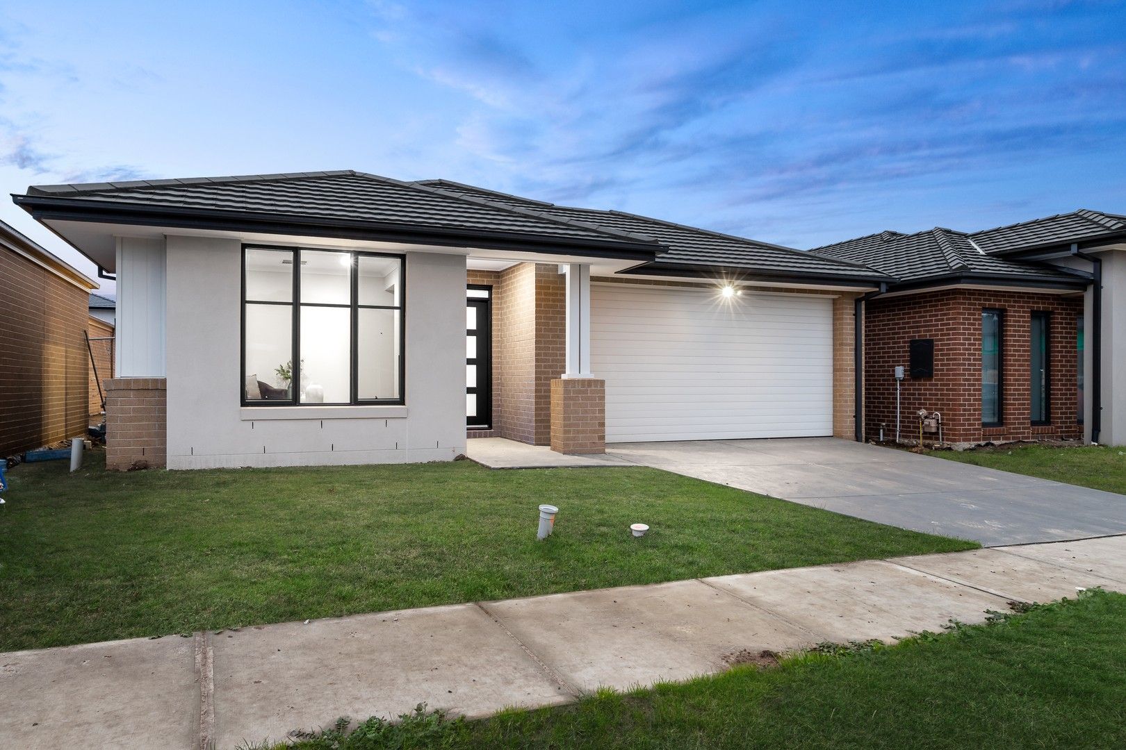 4 bedrooms House in 11 Opportunity Circuit CLYDE NORTH VIC, 3978
