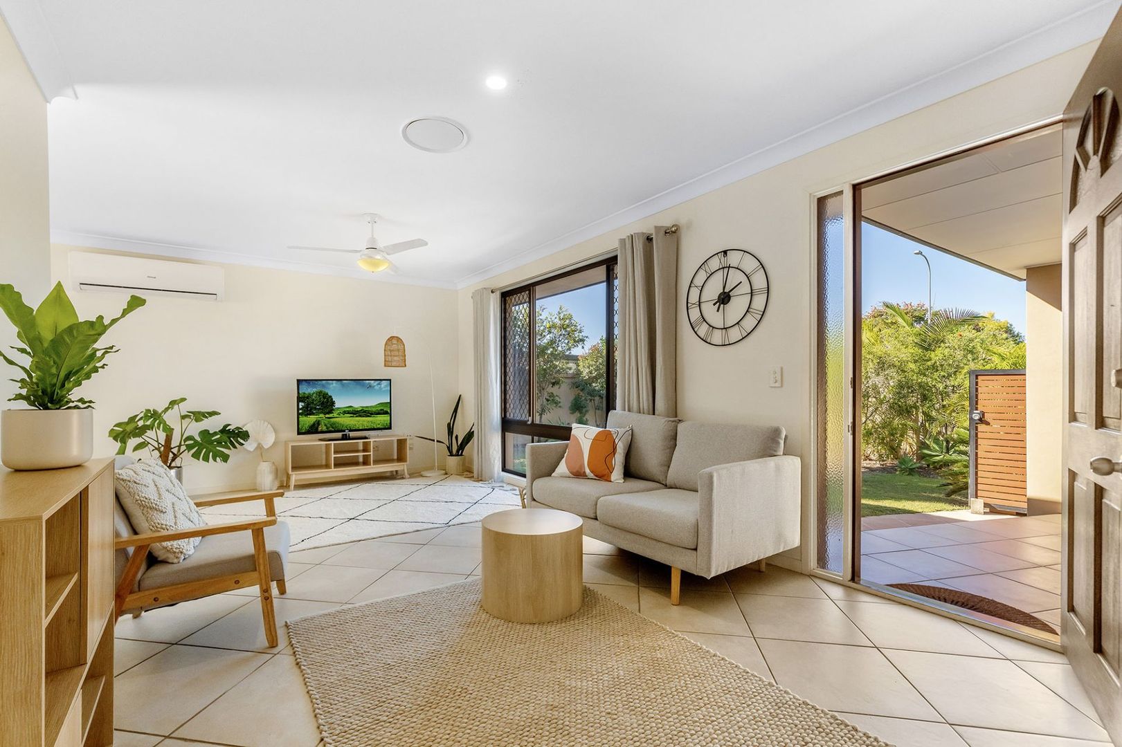 4 bedrooms House in 177 Rio Vista Boulevard BROADBEACH WATERS QLD, 4218