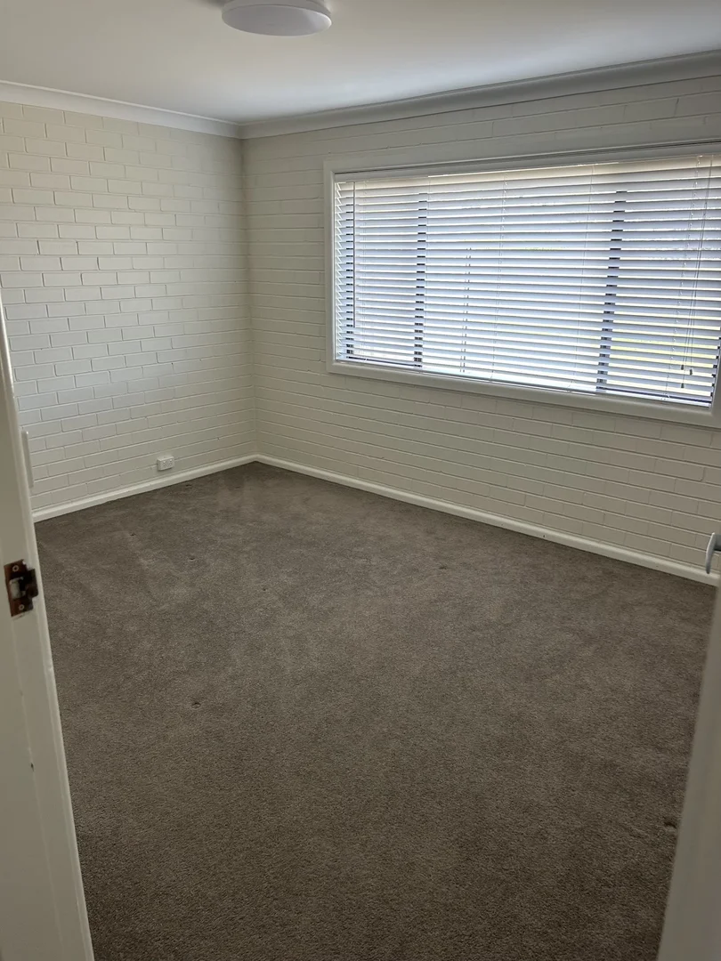 Additional image 6 of 2/43 Spring Street, Young NSW 2594