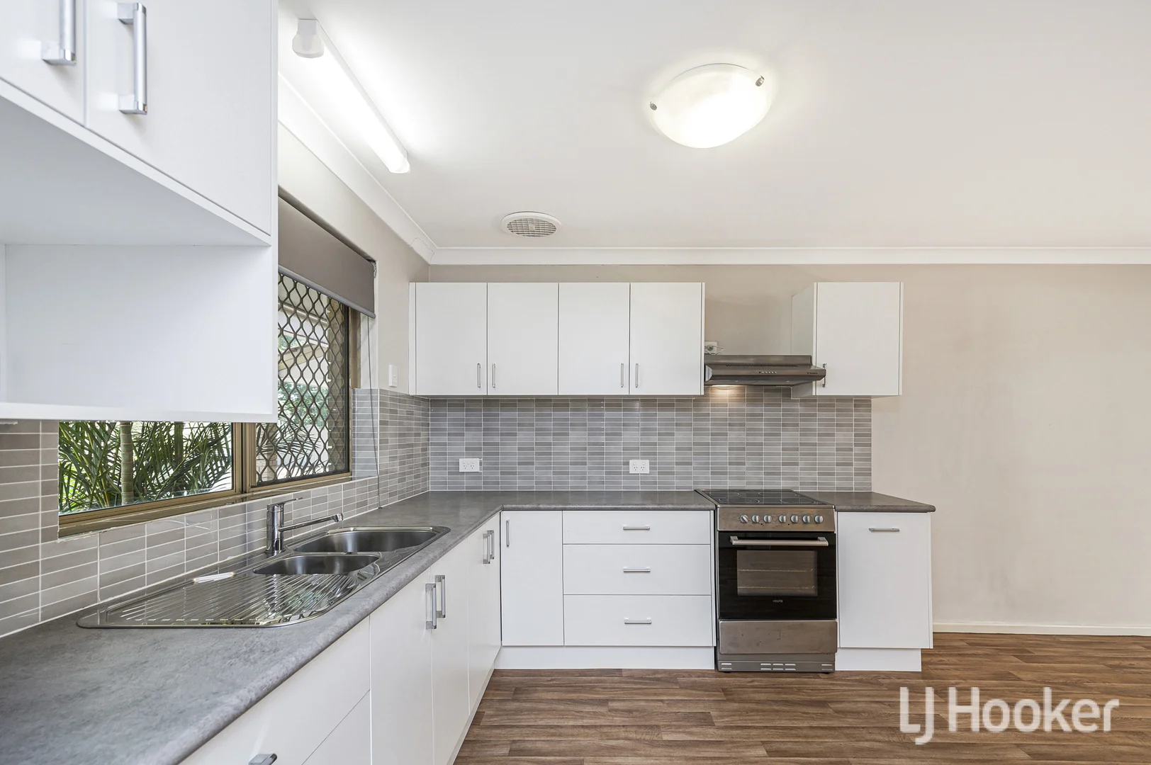 Additional image 6 of 2/20 Charlton Place, Thornlie WA 6108