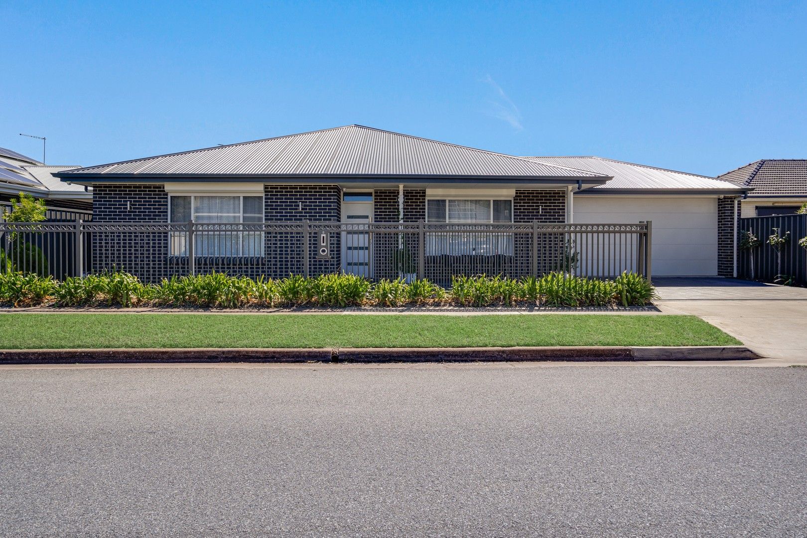 3 bedrooms House in 8 Arooma Street FINDON SA, 5023