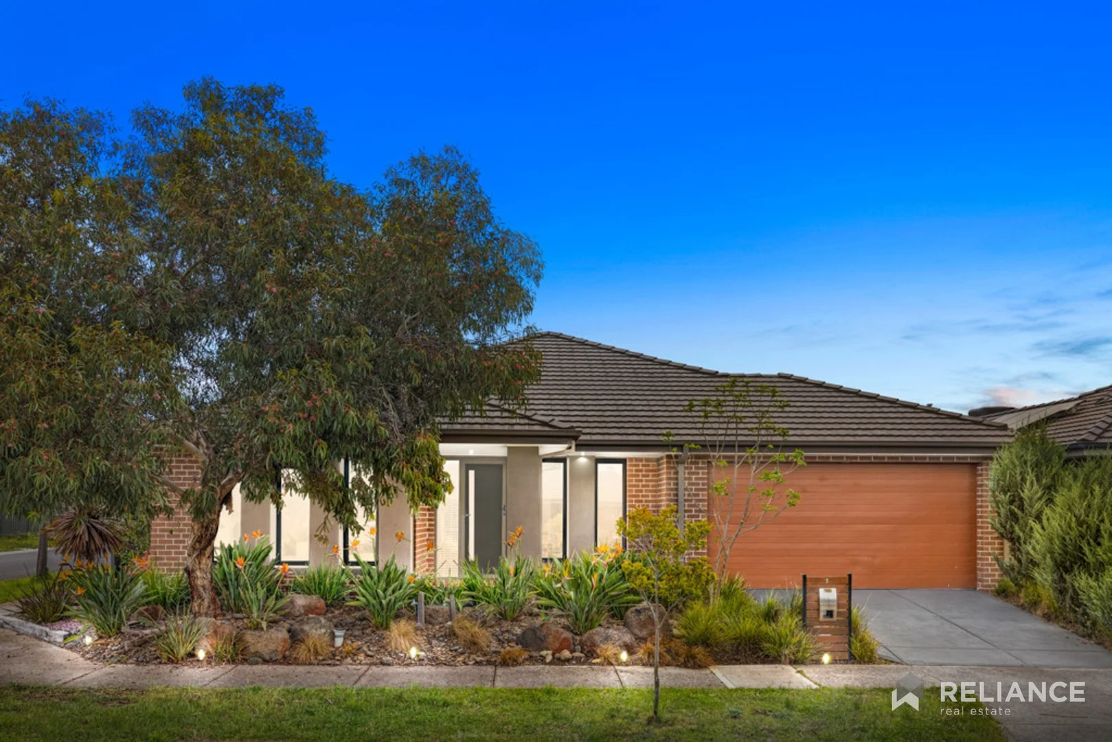 1 Lambertia Crescent, Manor Lakes VIC 3024