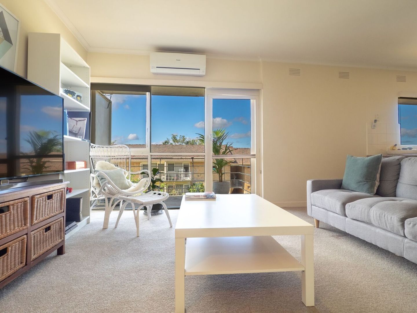 2 bedrooms Apartment / Unit / Flat in 25/3-5 Kireep Road BALWYN VIC, 3103
