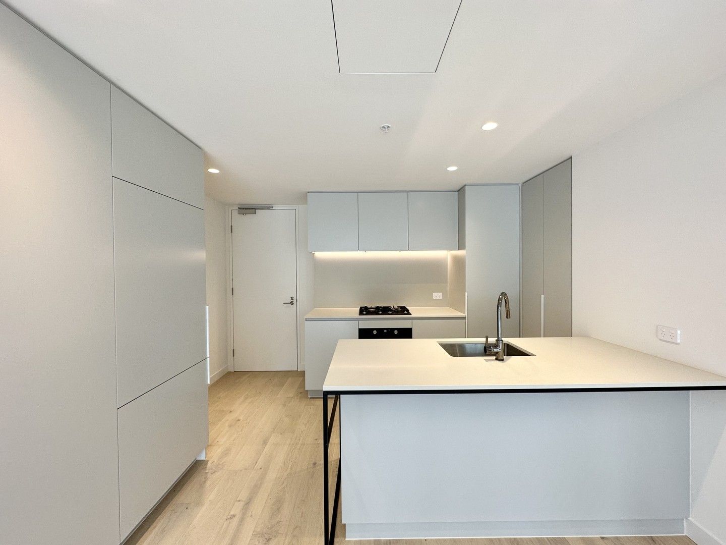 2 bedrooms Apartment / Unit / Flat in 207/41-49 Bank Street SOUTH MELBOURNE VIC, 3205