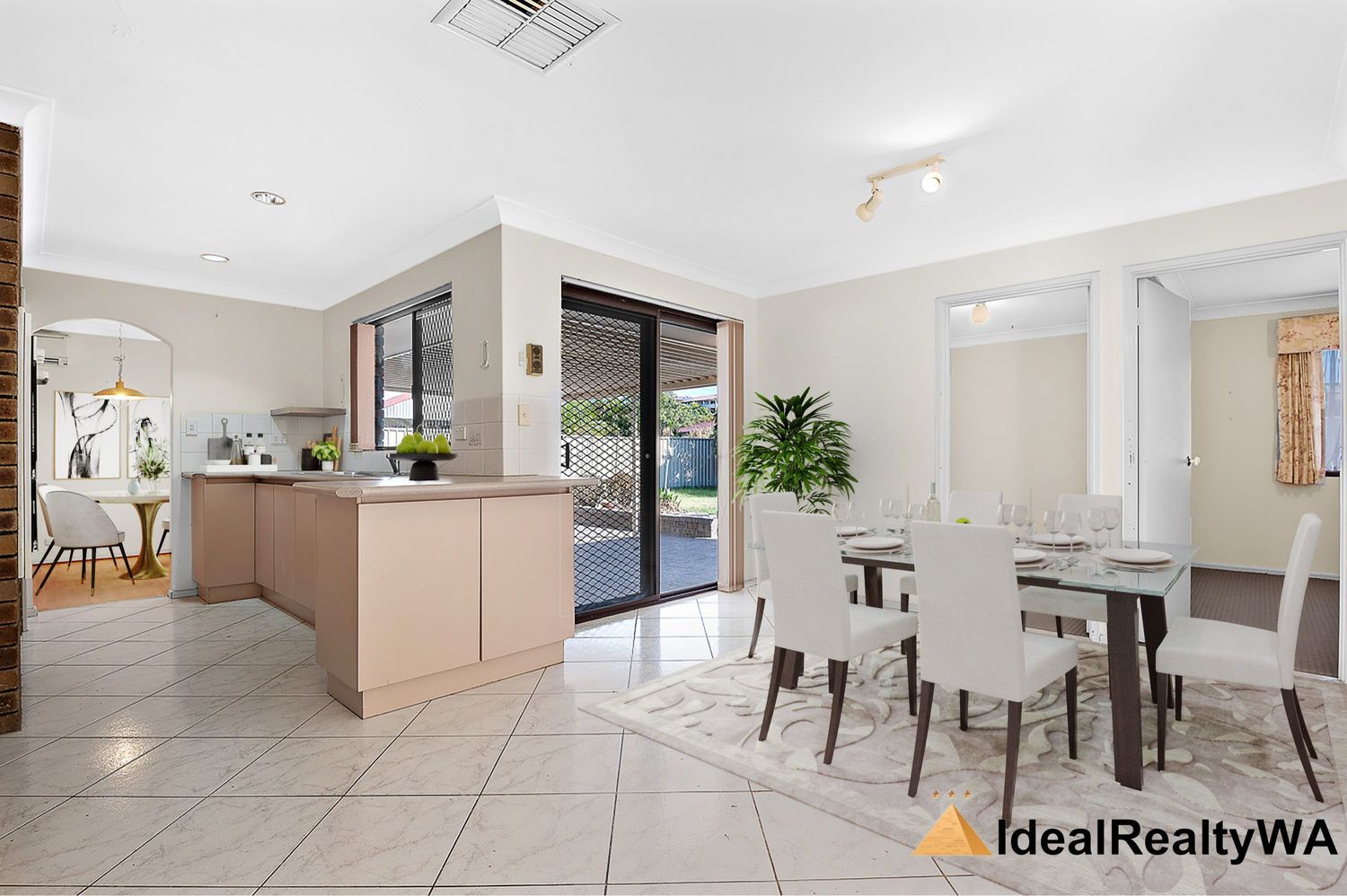 15 Lenhay Court, Willetton WA 6155, Image 1