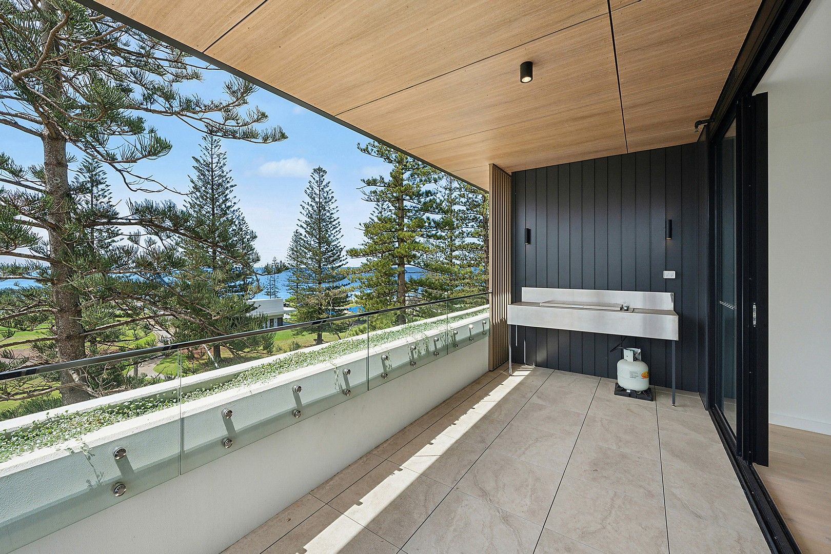 2 bedrooms Apartment / Unit / Flat in 404/50-52 William Street PORT MACQUARIE NSW, 2444