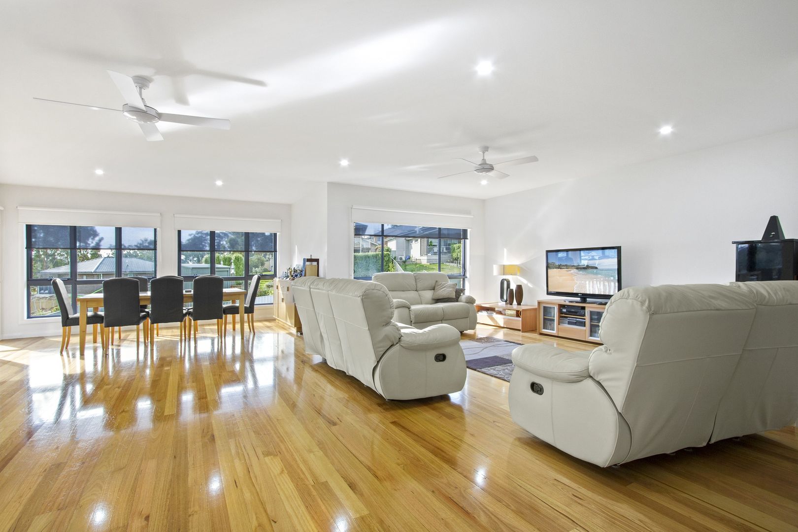 3 Hunter Place, Sunshine Bay NSW 2536, Image 2