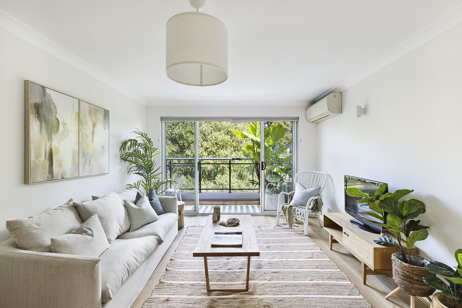 2 bedrooms Apartment / Unit / Flat in 35/176-180 Salisbury Road CAMPERDOWN NSW, 2050