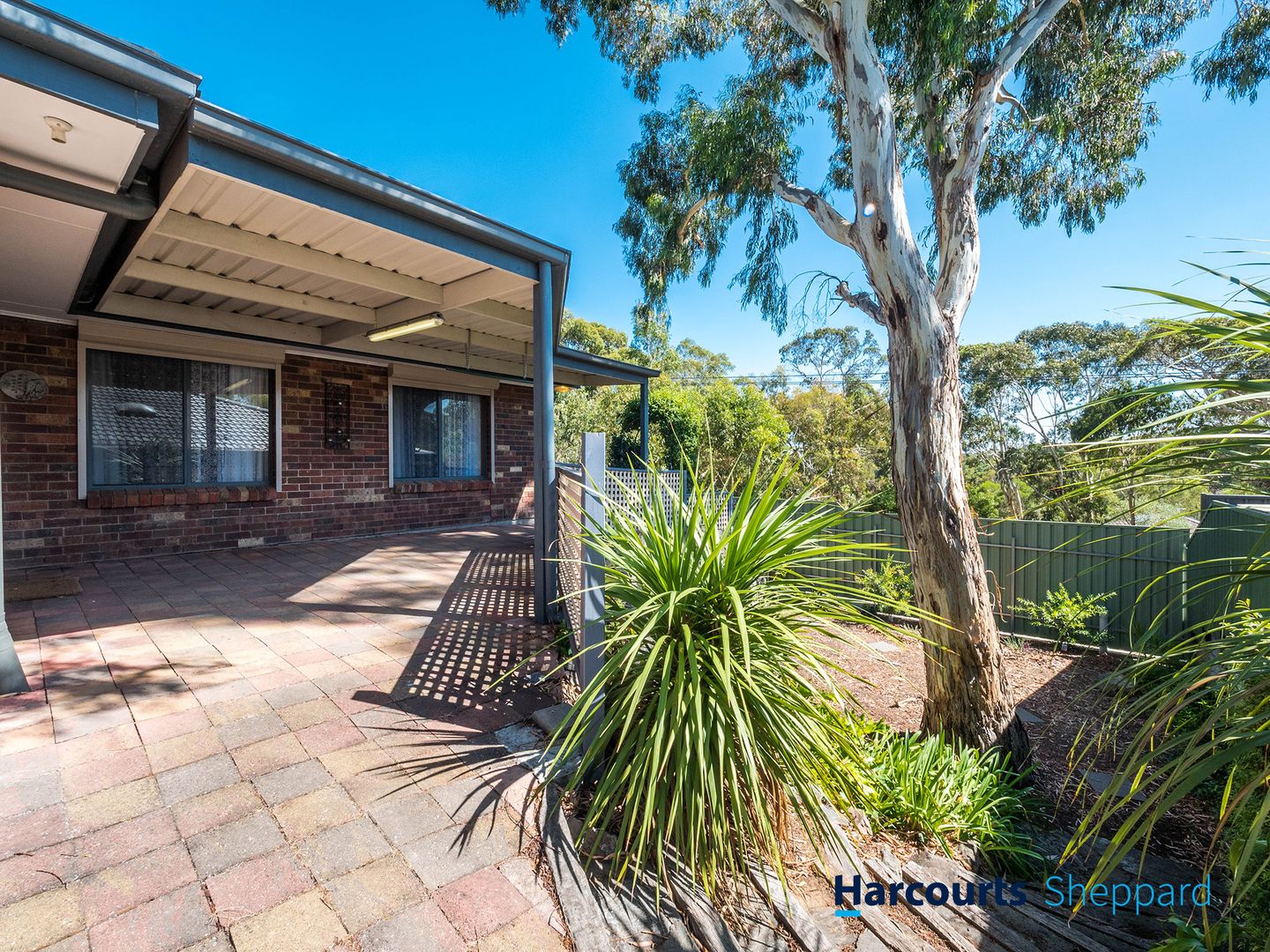 31 Dunalbyn Drive, Aberfoyle Park SA 5159, Image 1