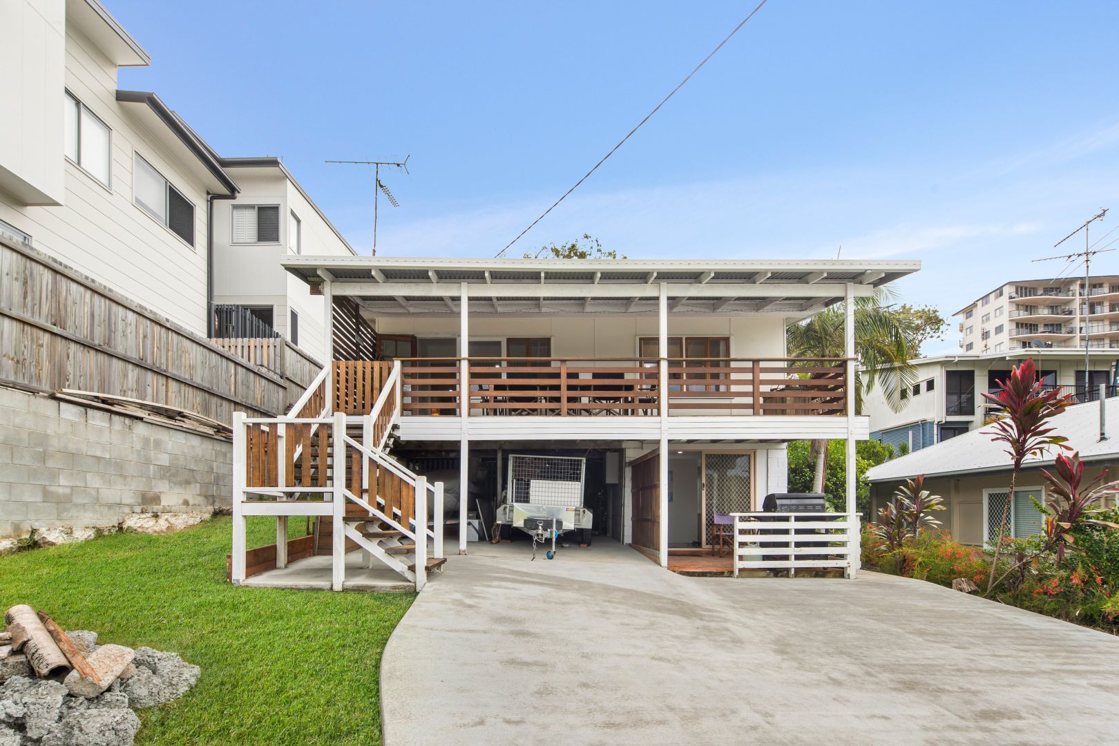 12 Upper Gay Terrace, Kings Beach QLD 4551, Image 2