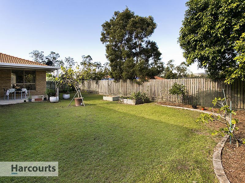 8 Dundee Place, Upper Kedron QLD 4055, Image 2