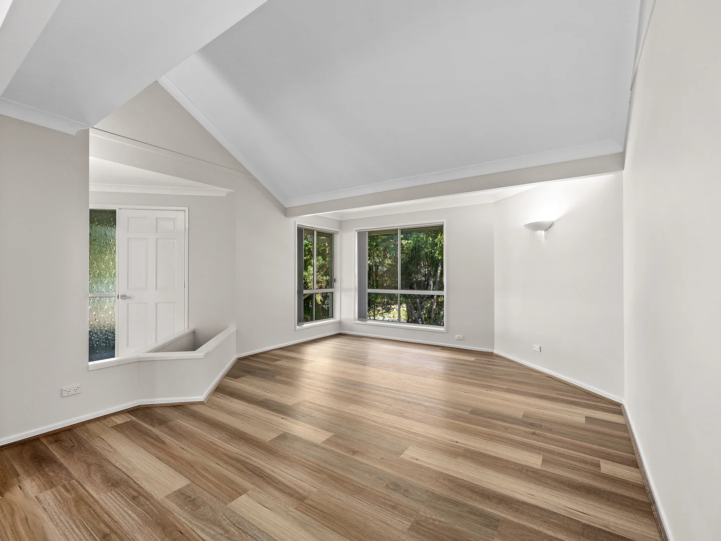 Additional image 3 of 2 Arabilia Cl, Chapel Hill QLD 4069