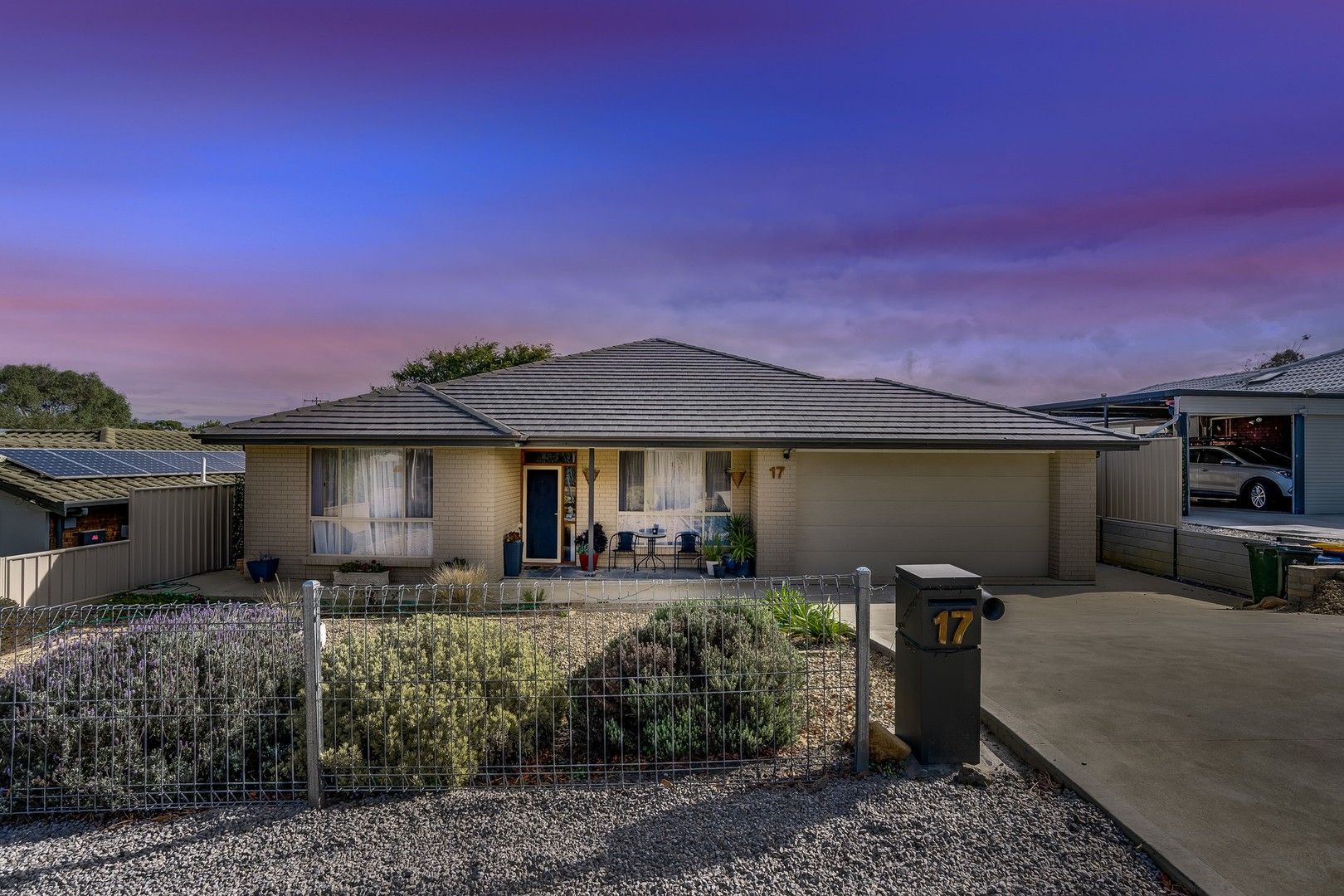 17 Warland Avenue, Victor Harbor SA 5211, Image 0