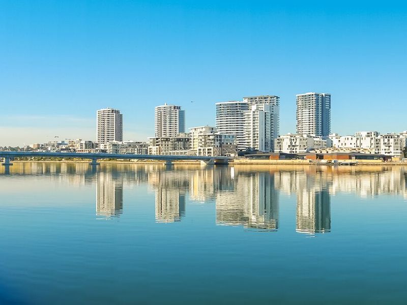 1 bedrooms Apartment / Unit / Flat in 1501/63 Shoreline  Drive RHODES NSW, 2138