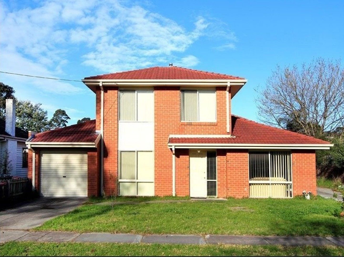 4 bedrooms Townhouse in 1/8 Marshall Avenue CLAYTON VIC, 3168