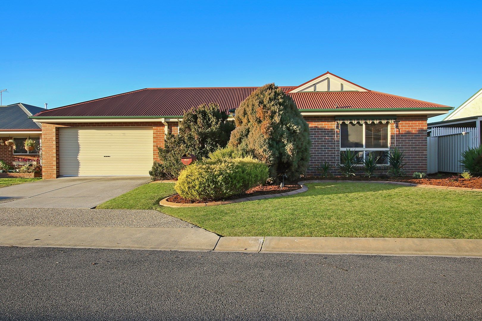 6 Hamilton Place, Wodonga VIC 3690, Image 0