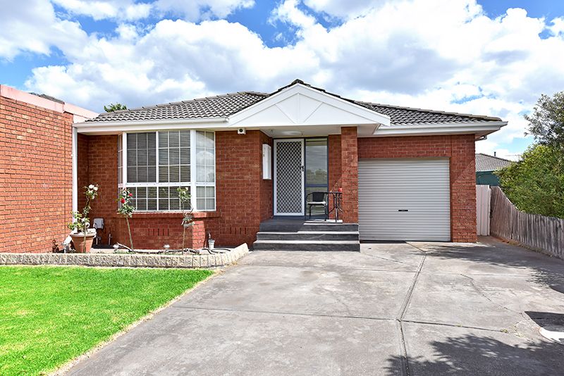 3 bedrooms Apartment / Unit / Flat in 2/18 The Strand KEILOR EAST VIC, 3033