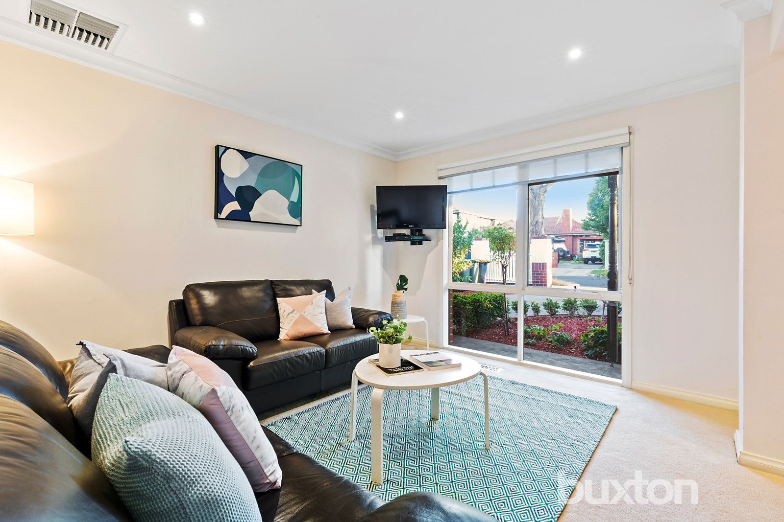 27A Kinlock Avenue, Murrumbeena VIC 3163, Image 2