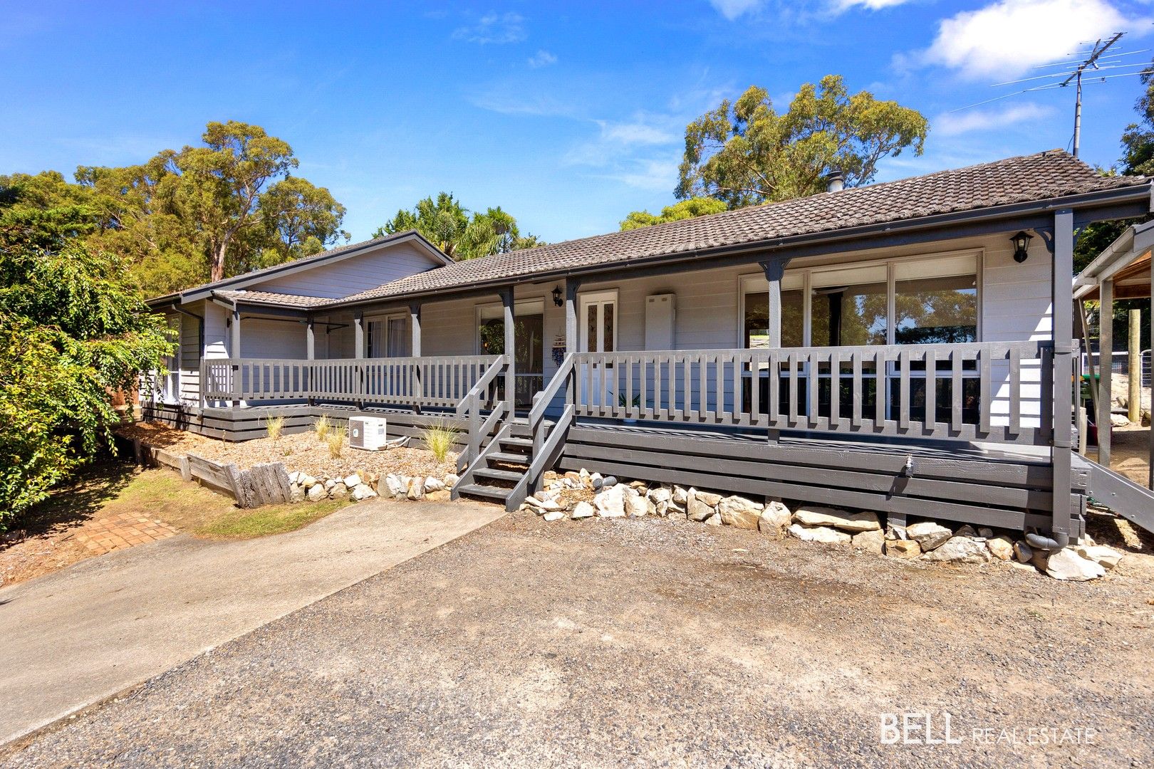 10 Braeside Drive, Launching Place VIC 3139, Image 0