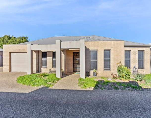 7/378 Cambourne Street, Lavington NSW 2641