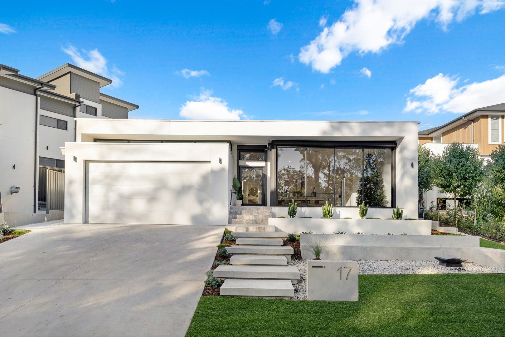 4 bedrooms House in 17 Tooloom Close NORTH KELLYVILLE NSW, 2155