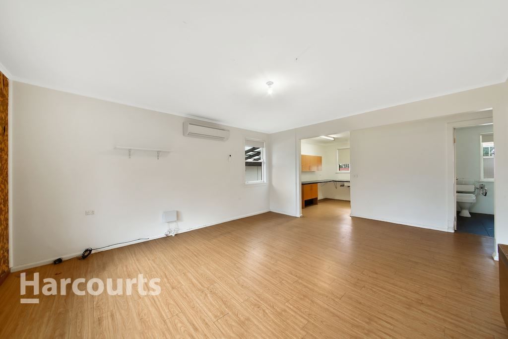 3 Burns Road, Campbelltown NSW 2560, Image 1