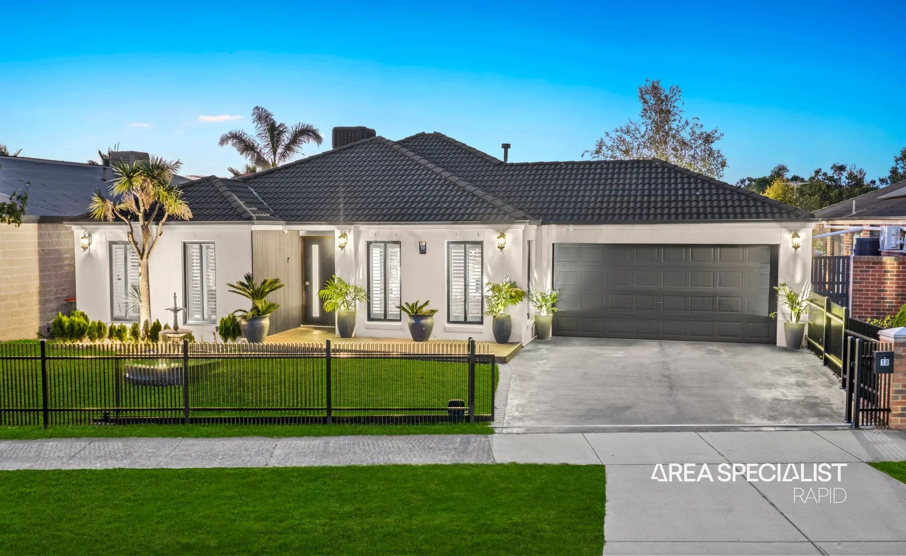 10 Elida Crescent, Narre Warren South VIC 3805