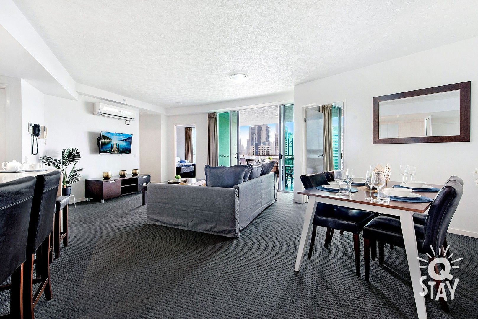 3 bedrooms Apartment / Unit / Flat in 1004/18 Fern Street SURFERS PARADISE QLD, 4217
