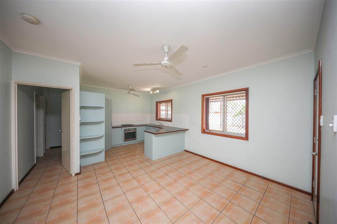 21 Stickney Way, Baynton WA 6714, Image 2