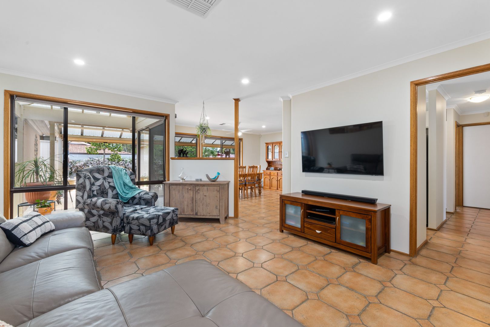 6 Rains Drive, Pooraka SA 5095, Image 1