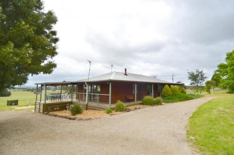 39 Morris Road, ROSS CREEK VIC 3351, Image 0