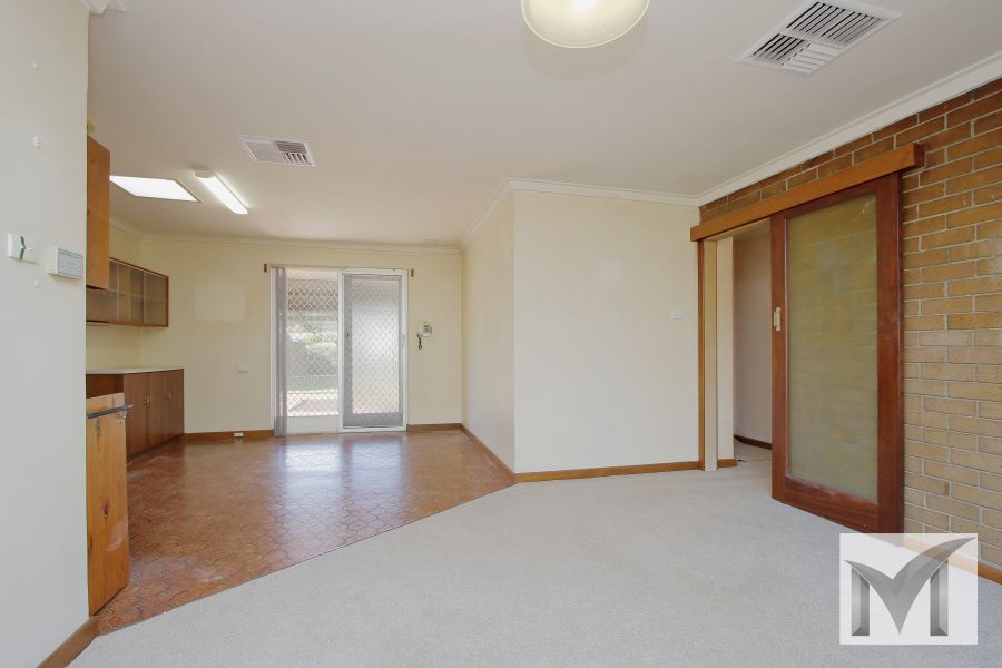 8A Gluclub Street, Riverton WA 6148, Image 2