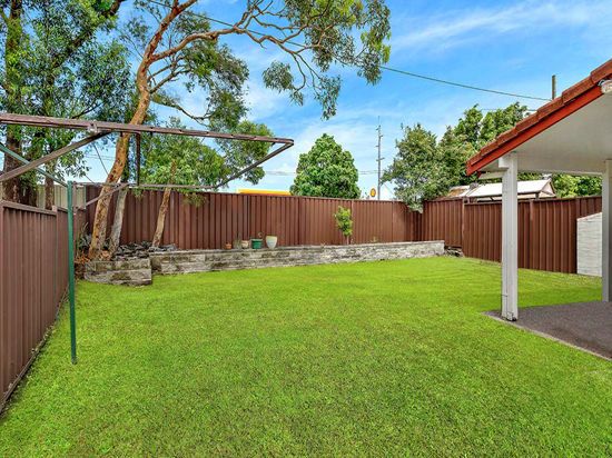 1/13 Boorana Close, Killarney Vale NSW 2261, Image 1