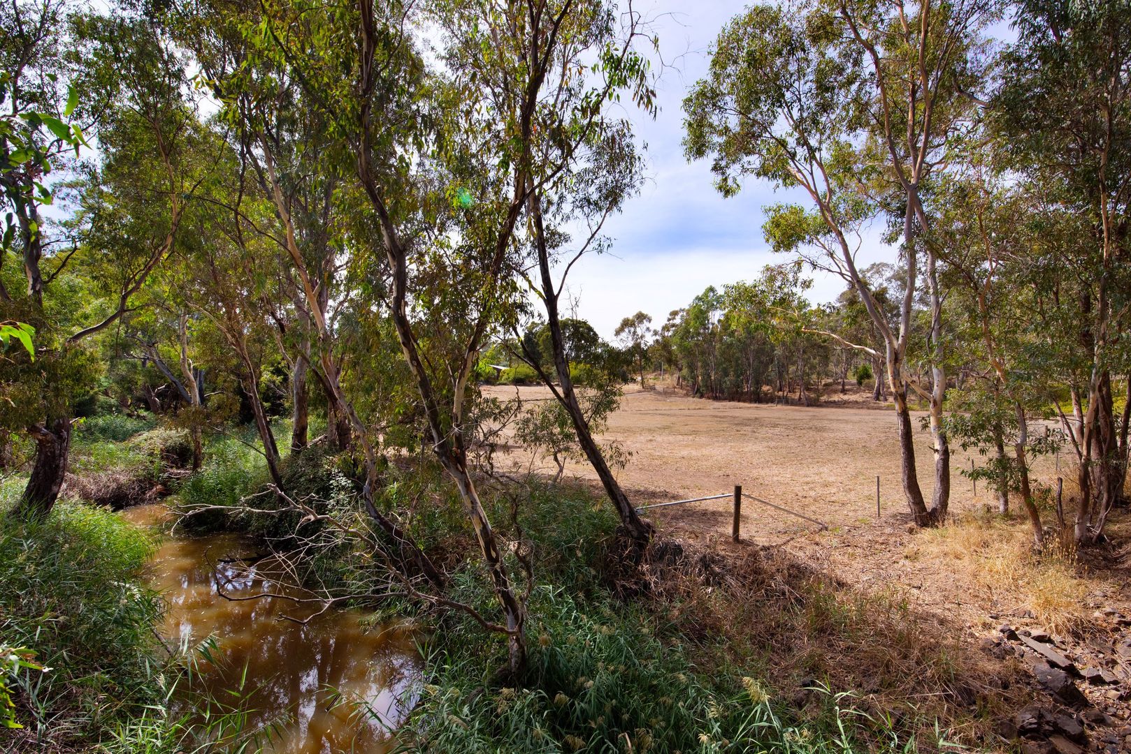 2 School Road, Barkers Creek VIC 3451 Domain