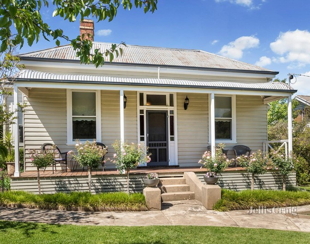 24 Doveton Street, Castlemaine VIC 3450