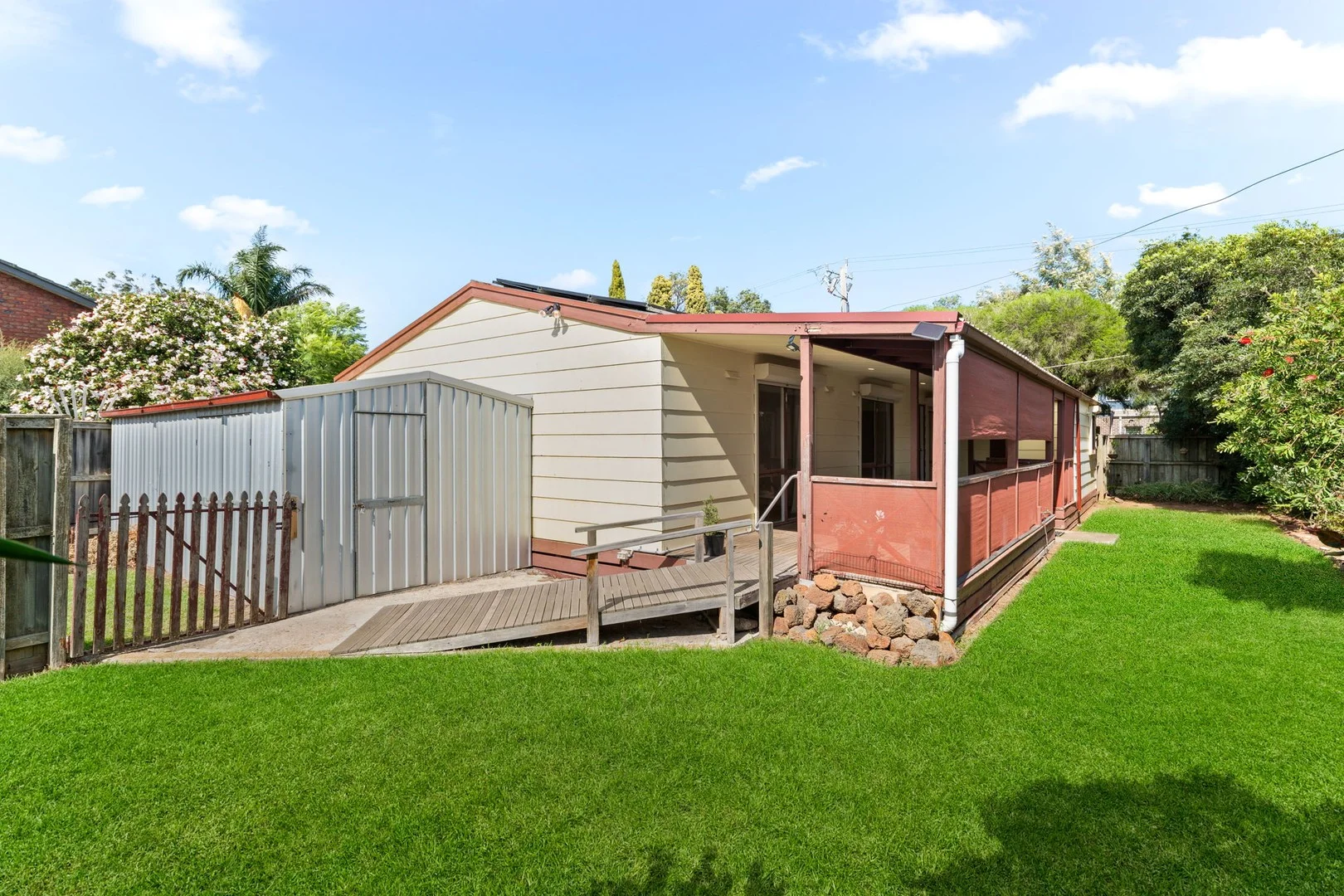 2 Norman Grove, Werribee South VIC 3030