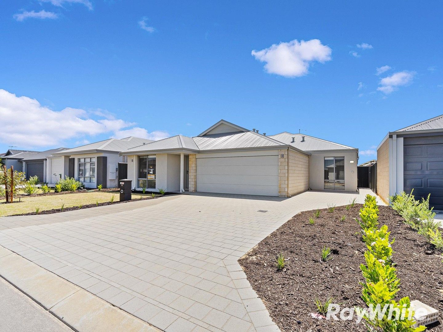 2 bedrooms House in 19A Dooragan Street BALDIVIS WA, 6171