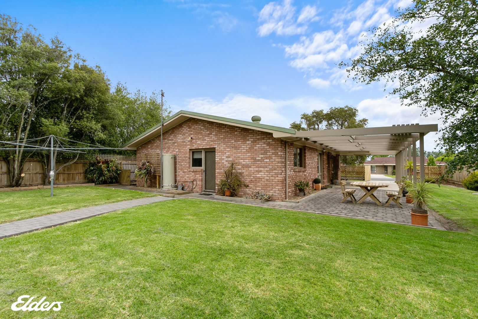 17 Montgomery Street, Yarram VIC 3971, Image 2