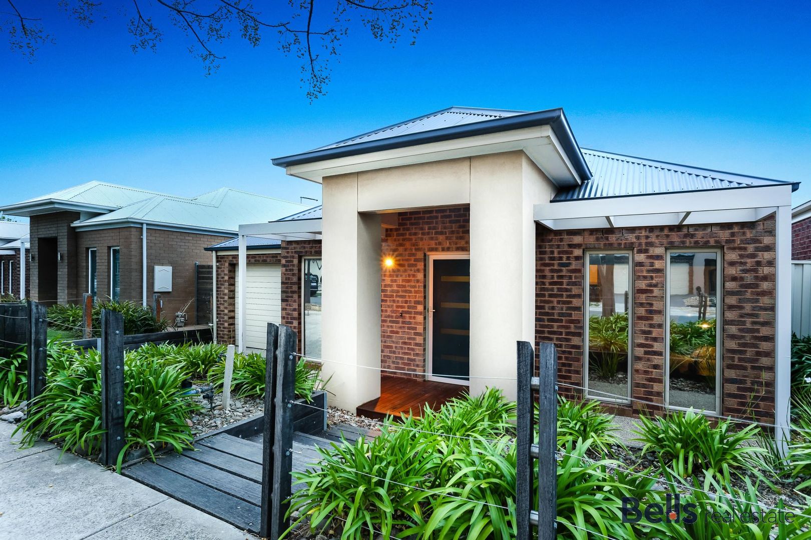 5 Ridgegreen View, Caroline Springs VIC 3023, Image 1