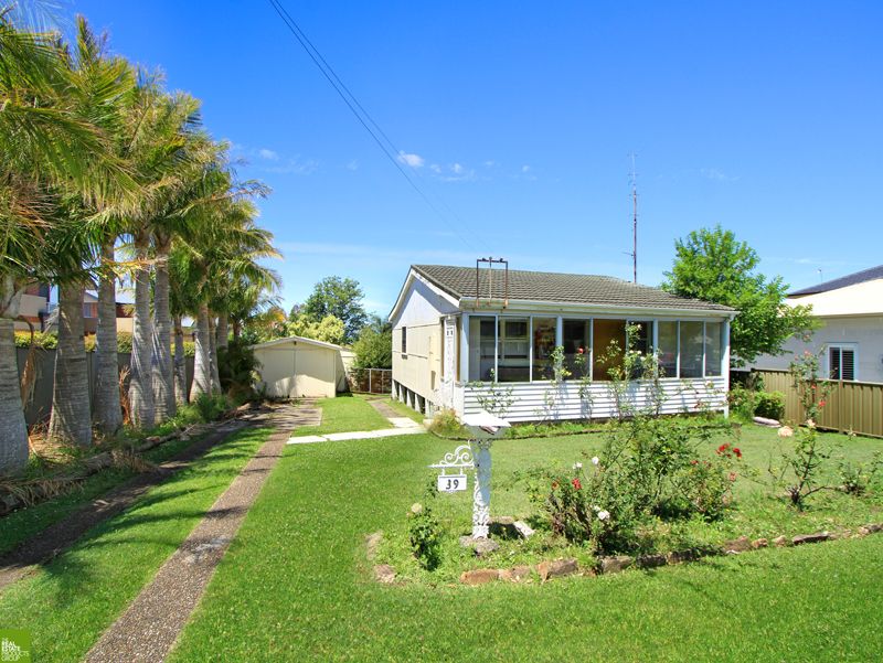39 Russell Street, Balgownie NSW 2519, Image 0