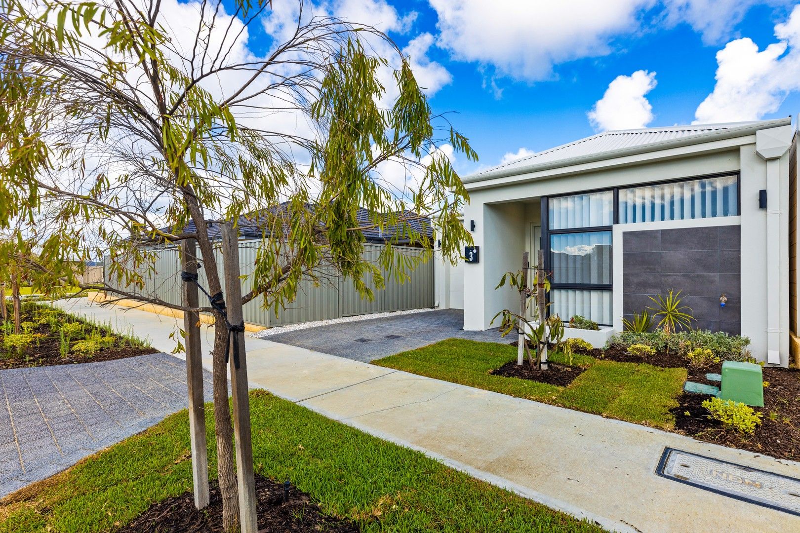 3 bedrooms House in 3 Urobilin Loop EGLINTON WA, 6034