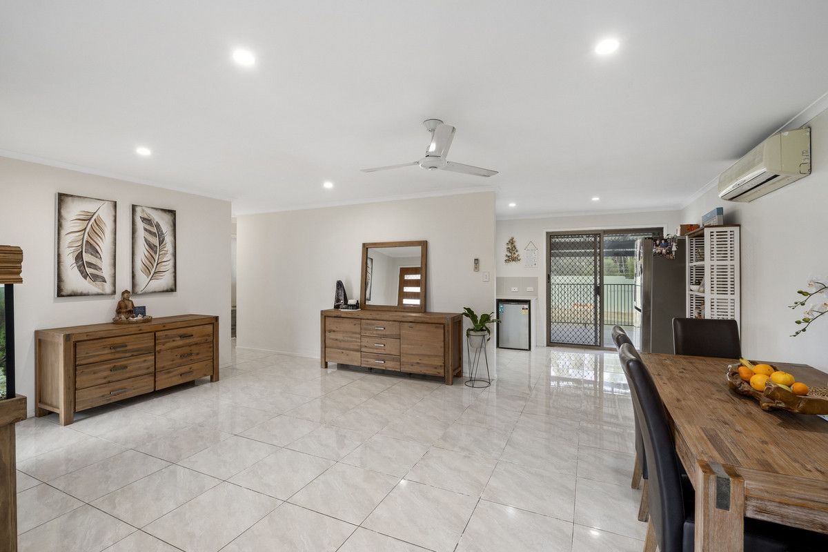 244 Mildura Drive, Helensvale QLD 4212, Image 1