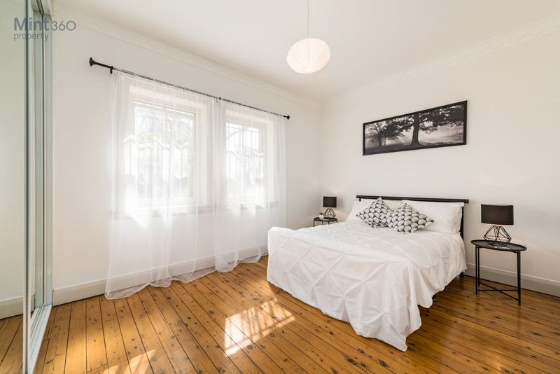 2/23A Allens Parade, Bondi Junction NSW 2022, Image 2