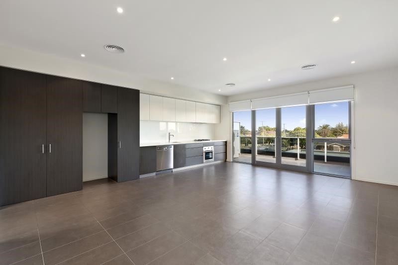 2 bedrooms Apartment / Unit / Flat in 201/187 Booran Rd CAULFIELD VIC, 3162