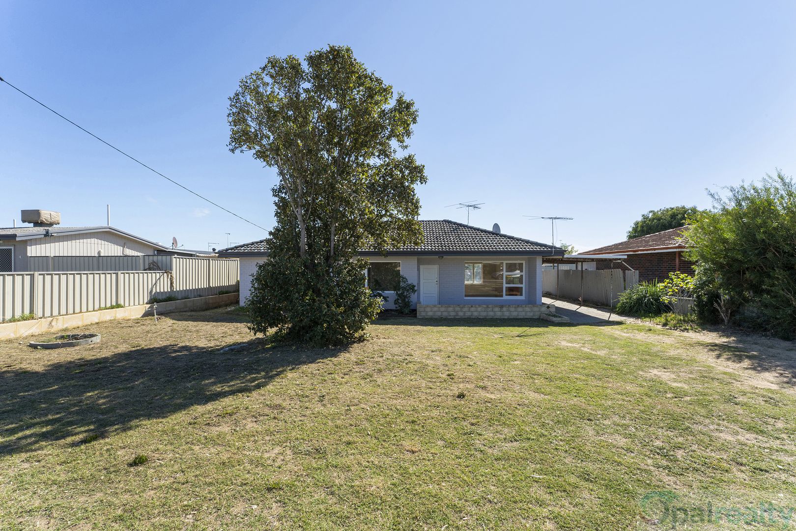 3 bedrooms House in 71 Dampier  Drive GOLDEN BAY WA, 6174