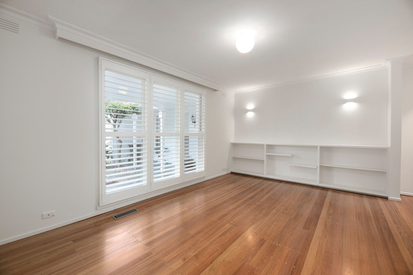 2 bedrooms Apartment / Unit / Flat in 4/28 New Street BRIGHTON VIC, 3186