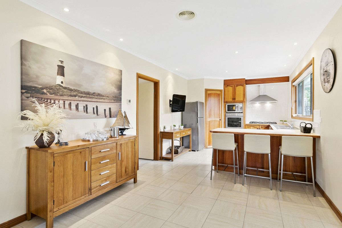 24 Scammell Crescent, Torquay VIC 3228, Image 2